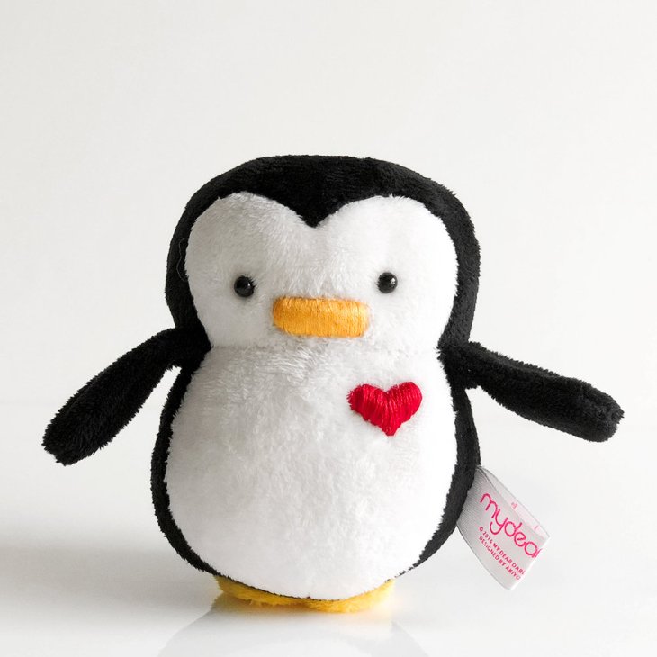 MiniPenguin_Heart.jpg