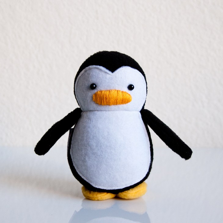 Mini Penguin Black