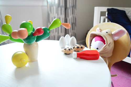 BurgerPenguin_TeaParty