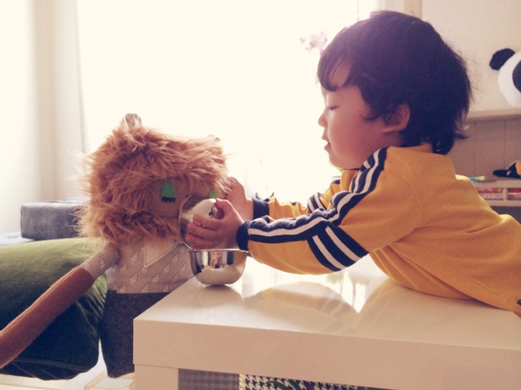 Bruce Feeding Kentavious